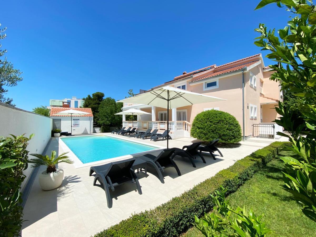 Apartments Saric Biograd Na Moru Luaran gambar