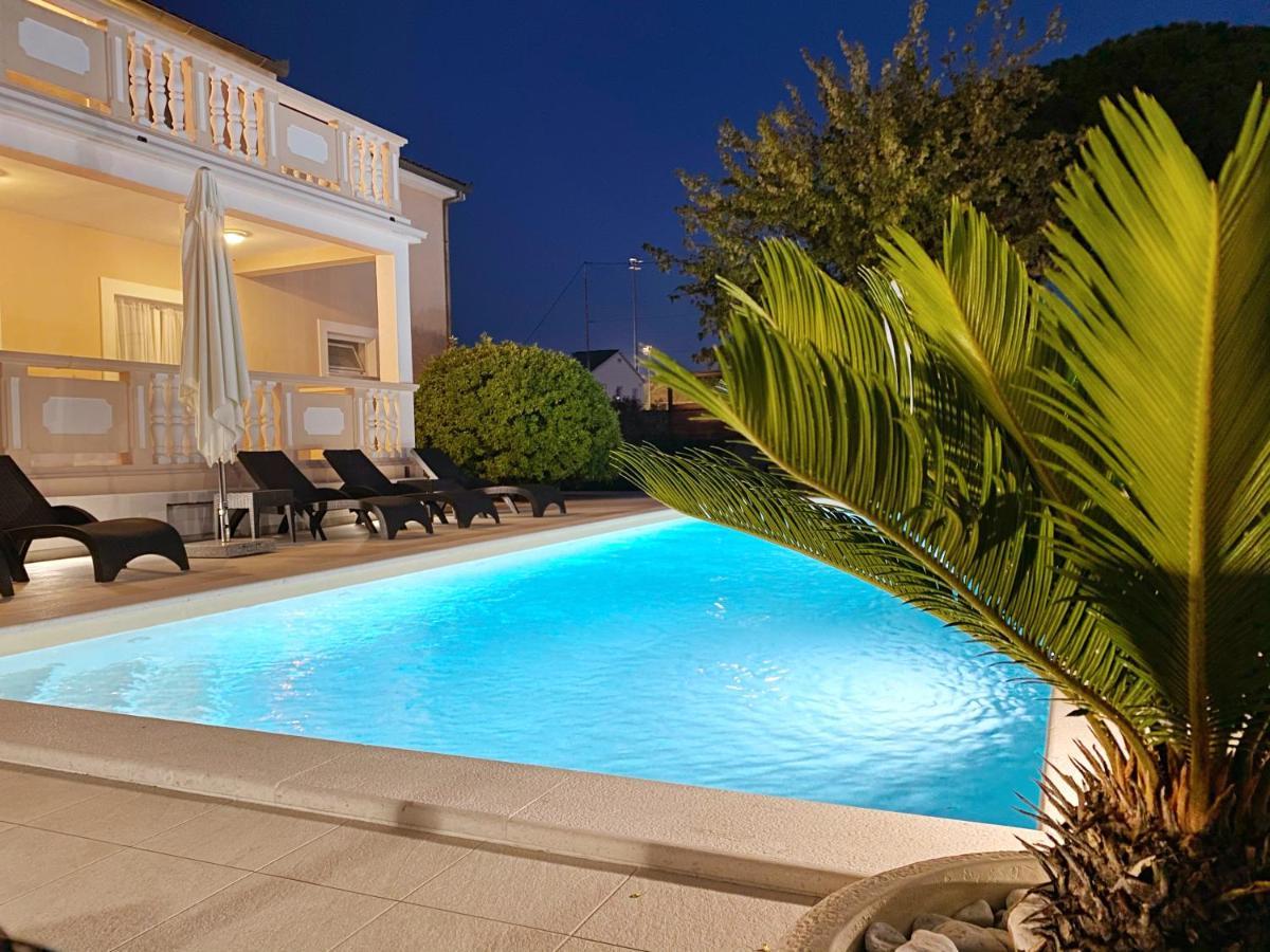 Apartments Saric Biograd Na Moru Luaran gambar