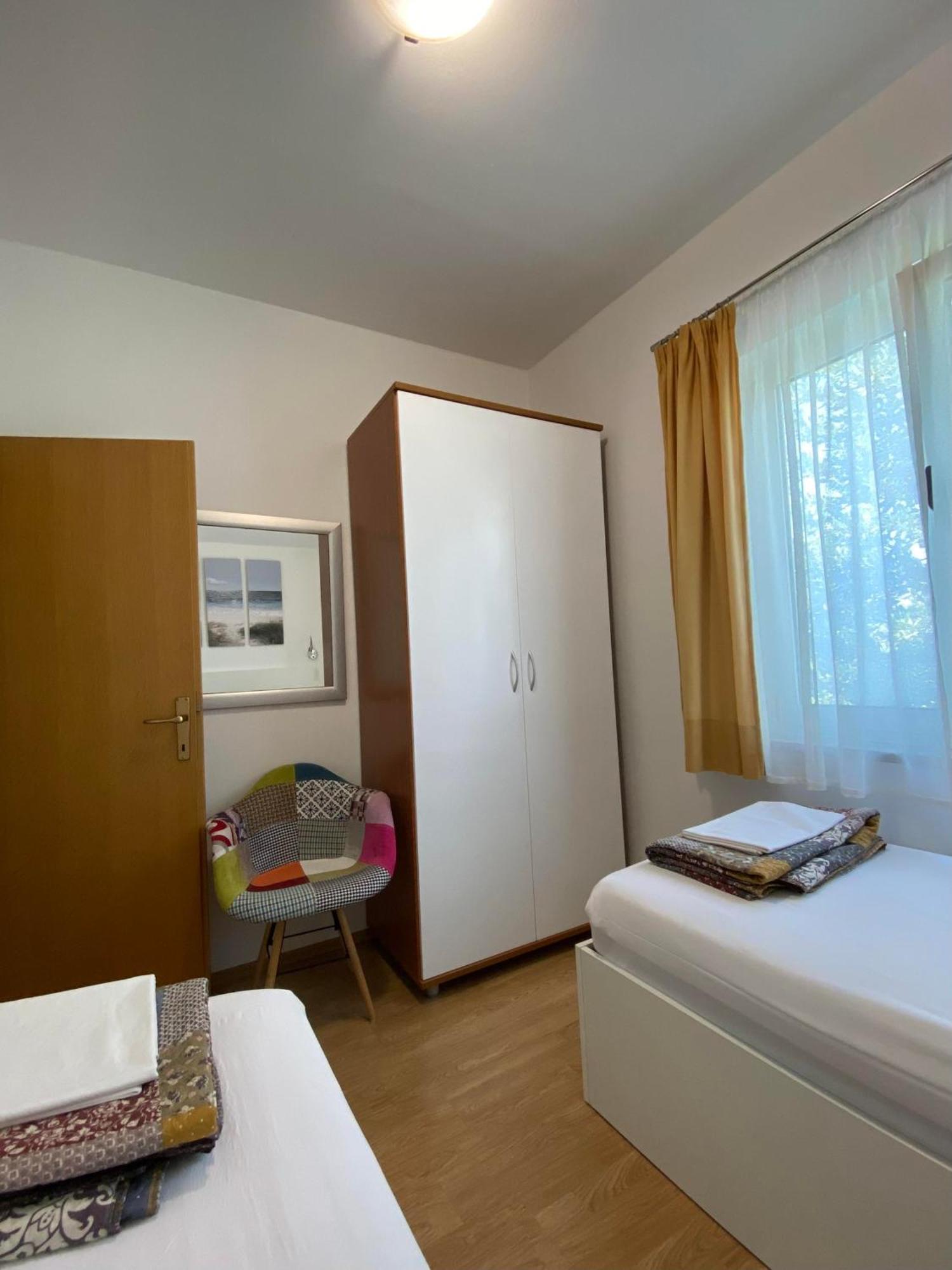 Apartments Saric Biograd Na Moru Luaran gambar