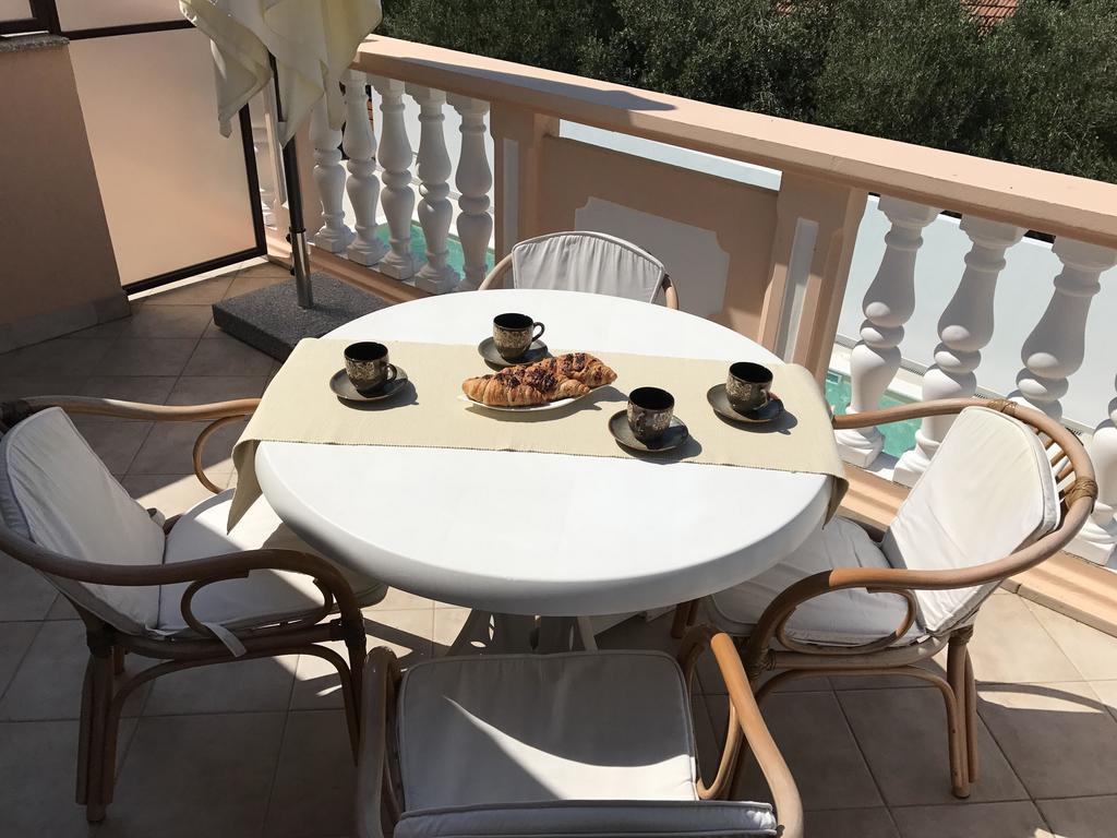 Apartments Saric Biograd Na Moru Luaran gambar
