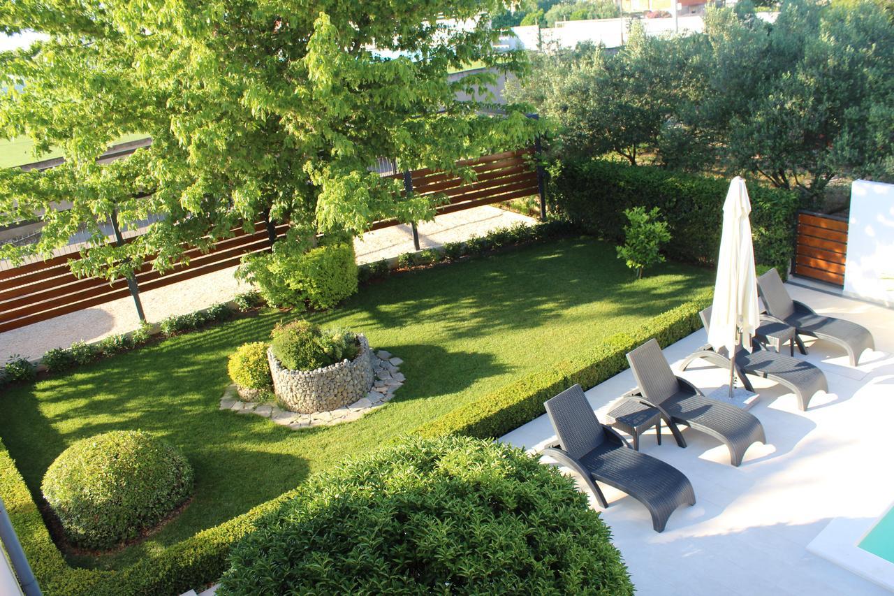 Apartments Saric Biograd Na Moru Luaran gambar